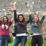 olivia-sallie-and-raizel-at-the-rock-of-cashel
