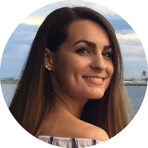Color Circle Headshot-Karissa