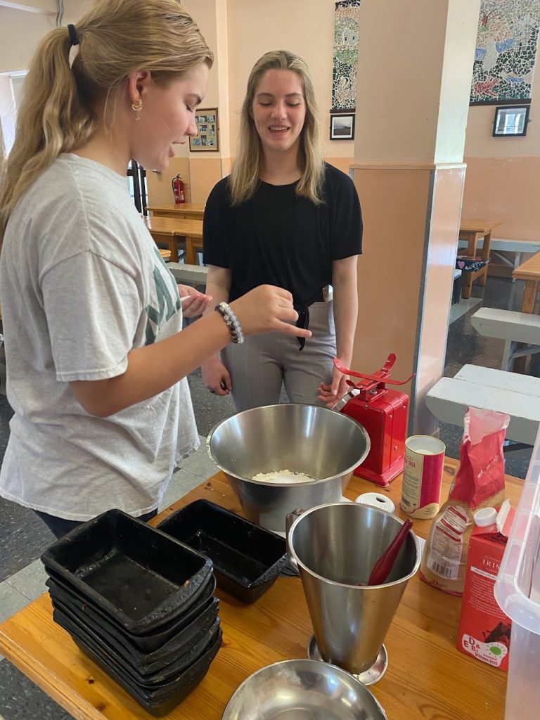 Soda Bread Workshop-Grace and Sofia 2022